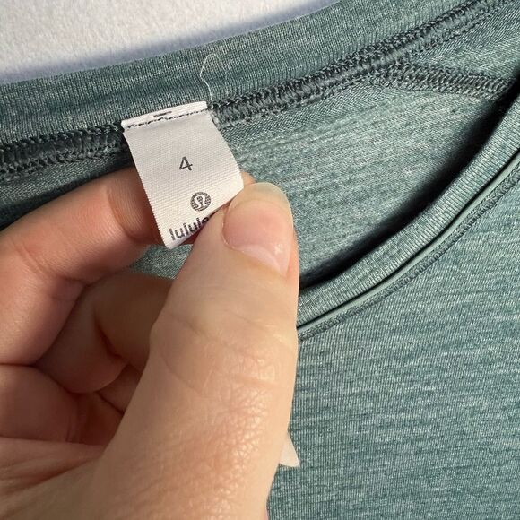 Lululemon Another Mile Short Sleeve Heathered Green Smoke size 4 - Picture 5 of 8